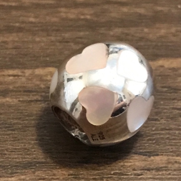 Pandora Retired Mother Of Pearls Heart Charm - Picture 1 of 5
